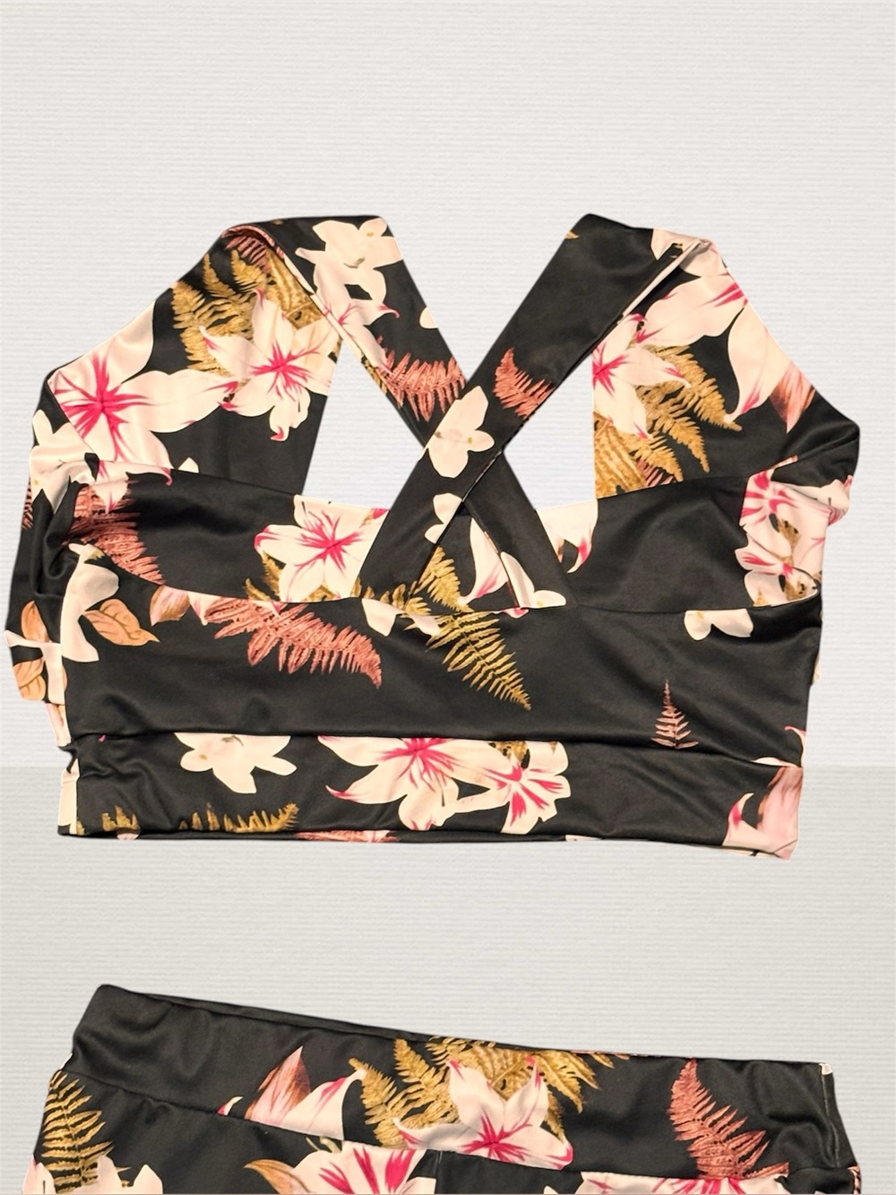 Floral Mesh Cutout 2 Piece Athletic Set - Picture 6 of 8